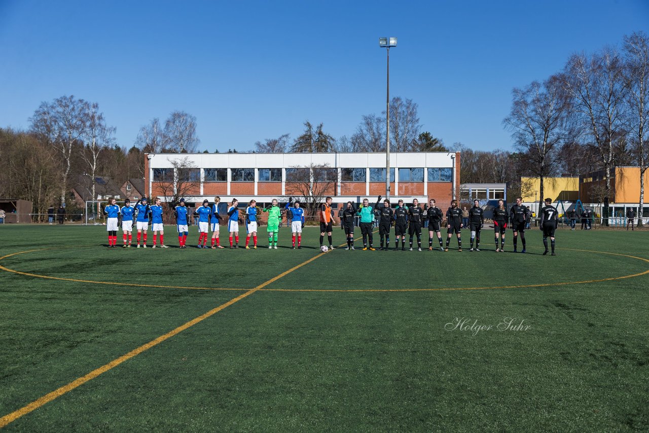 Bild 136 - B-Juniorinnen Halbfinale SVHU - Holstein Kiel : Ergebnis: 3:0